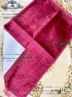 Embossed dots velvet prayer mat - Image 4