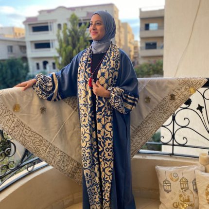 قفطان من الشمواه السويدي الناعم والقطيفة الفرنسية
