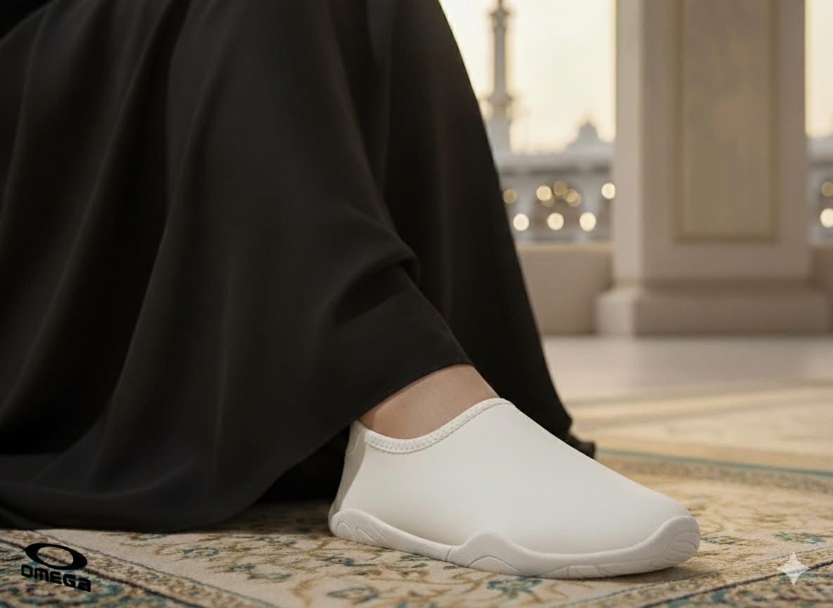 أبيض سادة حذاء اوميجا للحج والعمرة