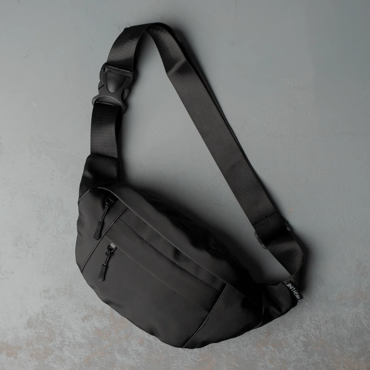 DSC04948_d061a908-3ef2-4ff3-aa07-a32efb7ad0ea حقيبة وسط من highline bags - الصورة 1